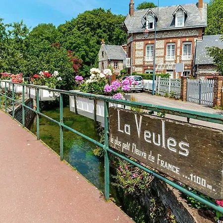 Les Pieds Dans L'eau * Veules-les-Roses